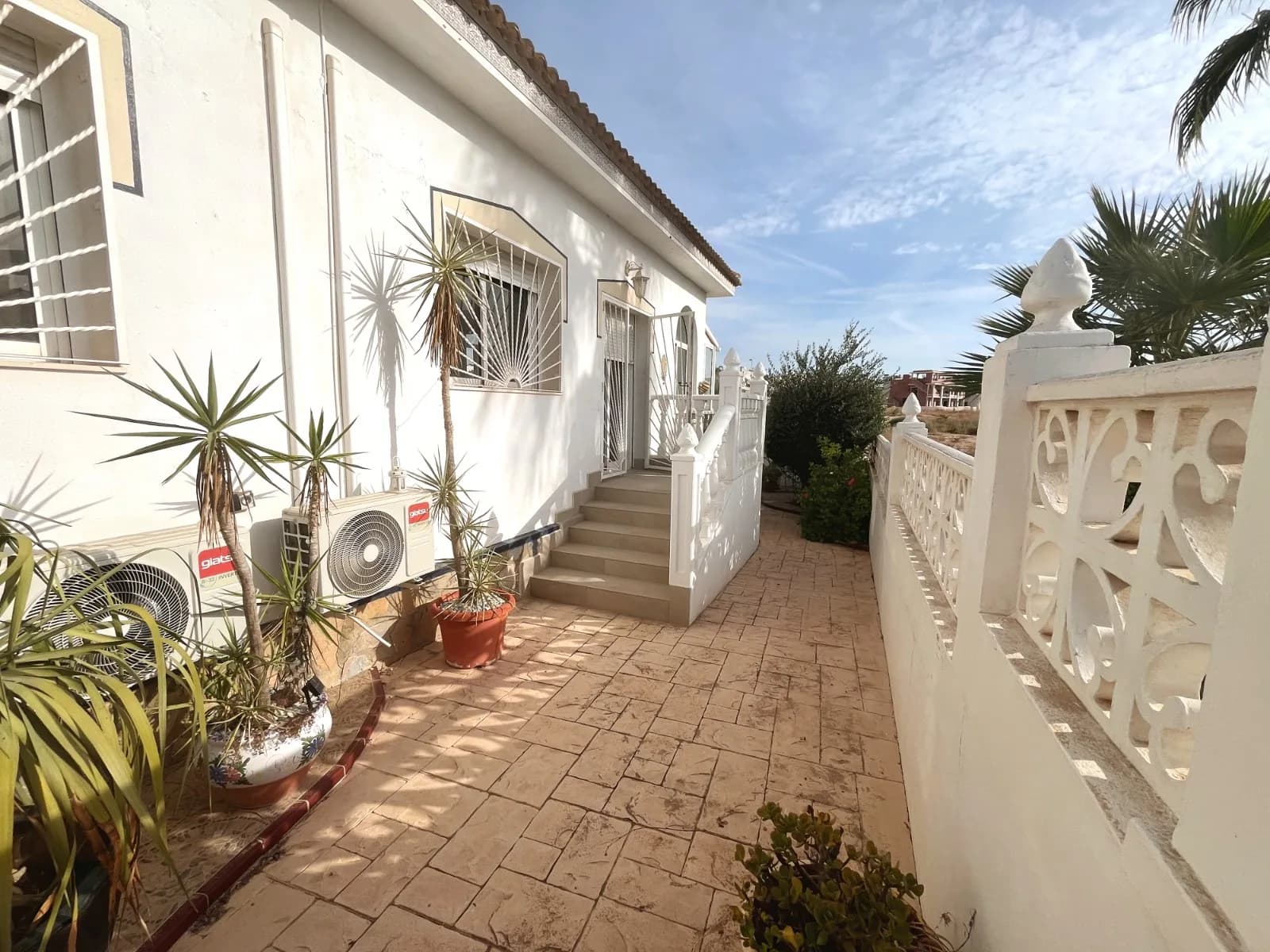 Bungalow de 3 chambres à vendre à Ciudad Quesada, Alicante / Costa Blanca - Image 4