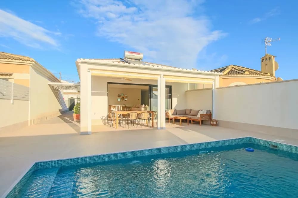 Villa de 3 chambres à vendre à Torrevieja, Alicante - Image 2