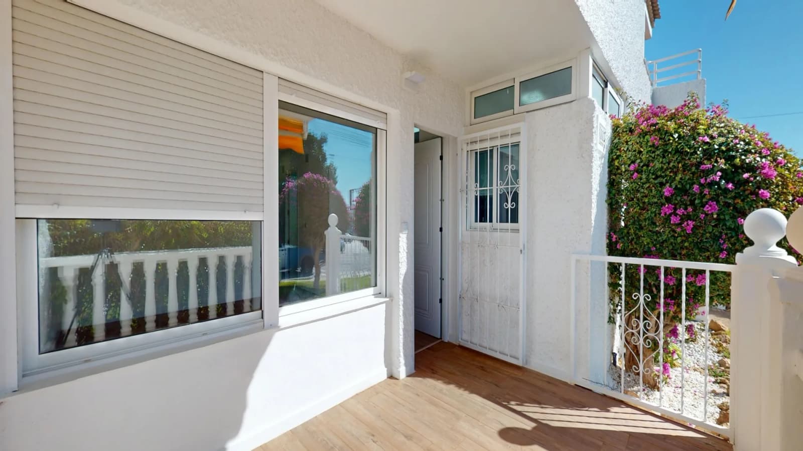 Ground Floor Bungalow In Orihuela Costa - Image 8