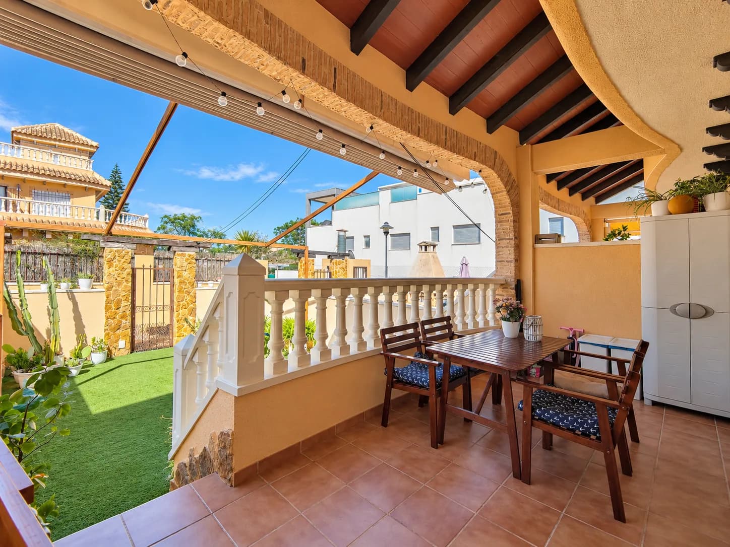 Townhouse met 4 slaapkamers te koop in Guardamar del Segura, Alicante - Image 5