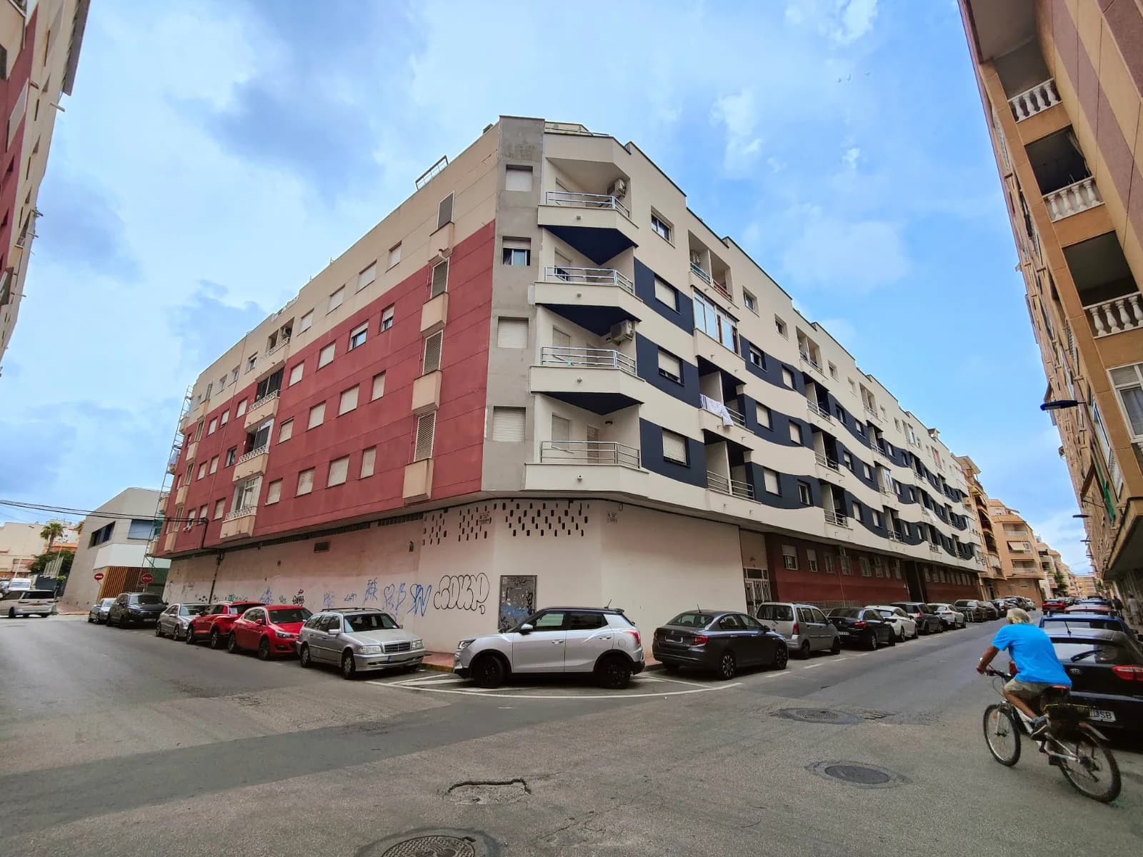 Commercial te koop in Torrevieja, Alicante - Image 4