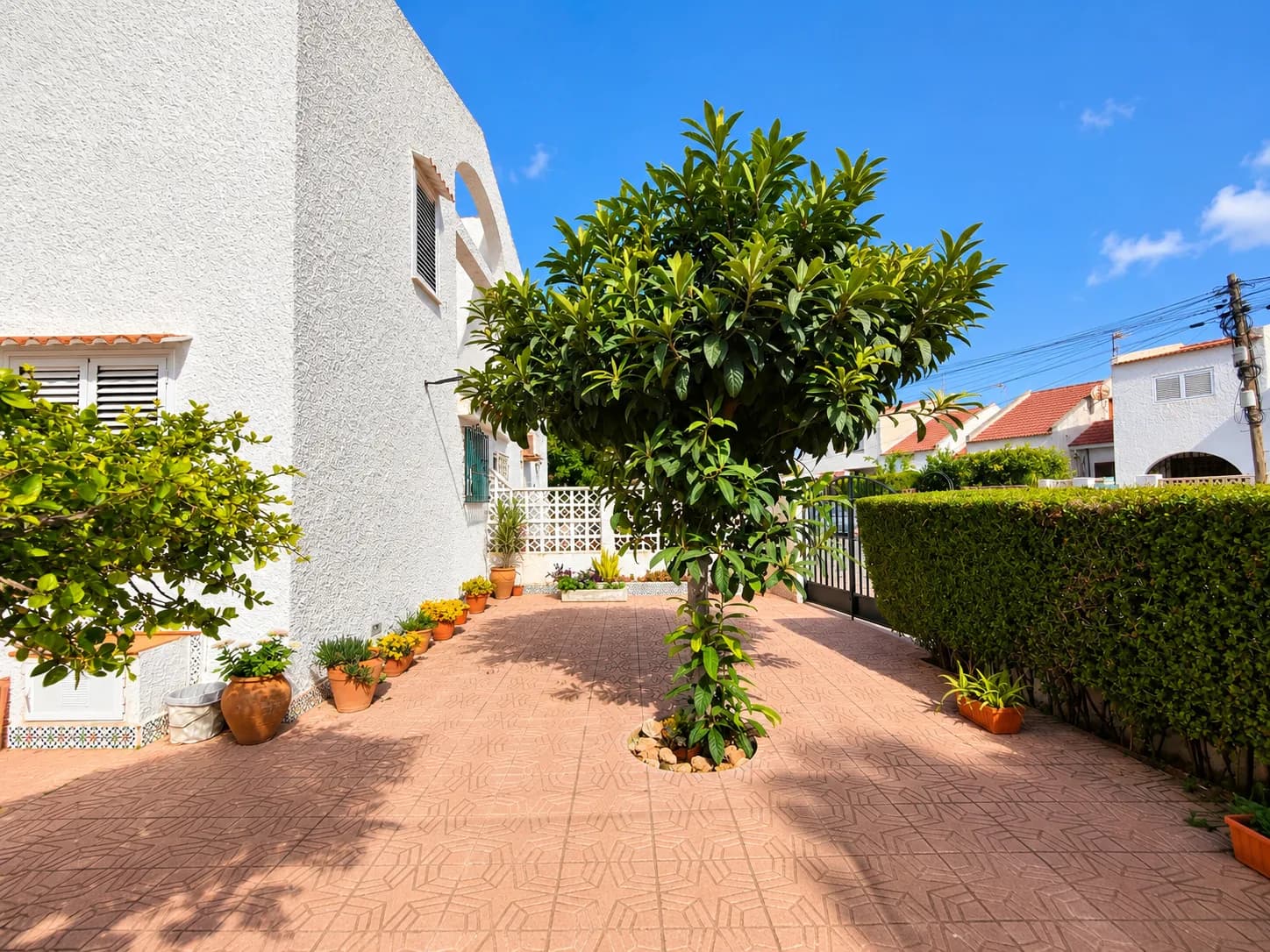 Townhouse de 2 chambres à vendre à Torrevieja, Alicante - Image 2