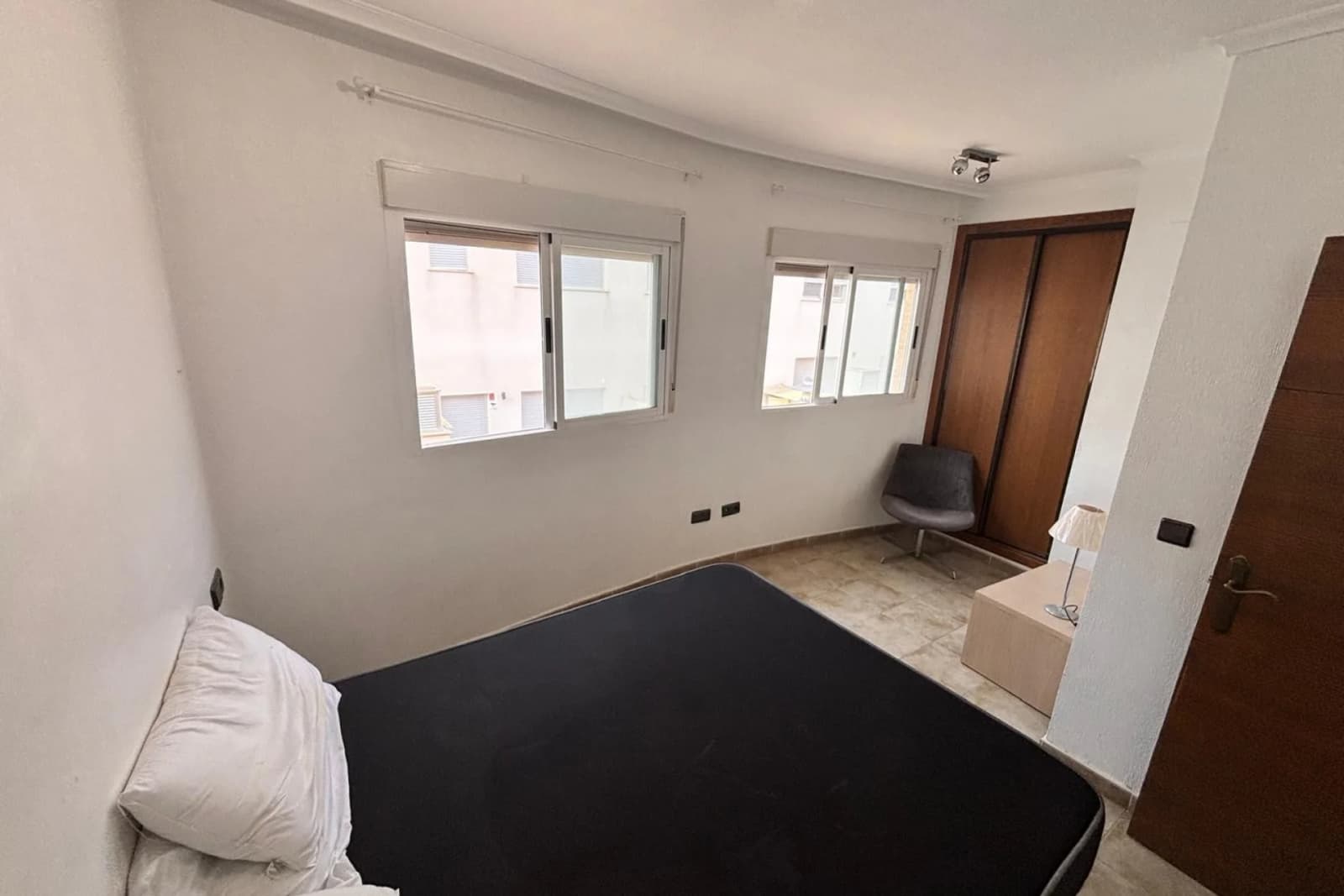 Townhouse de 5 chambres à vendre à Urbanització Els Estanys, Alicante - Image 8