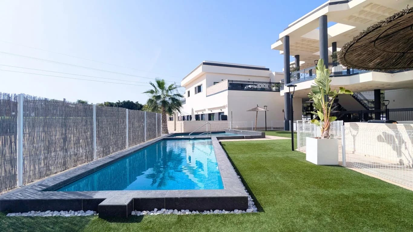 Apartment met 2 slaapkamers te koop in Lo Crispin, Alicante