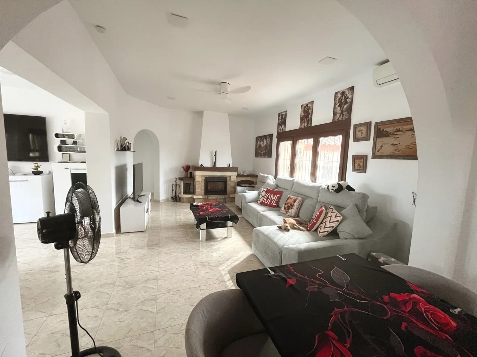 Villa de 3 dormitorios en venta en Daya Vieja, Alicante / Costa Blanca - Image 6
