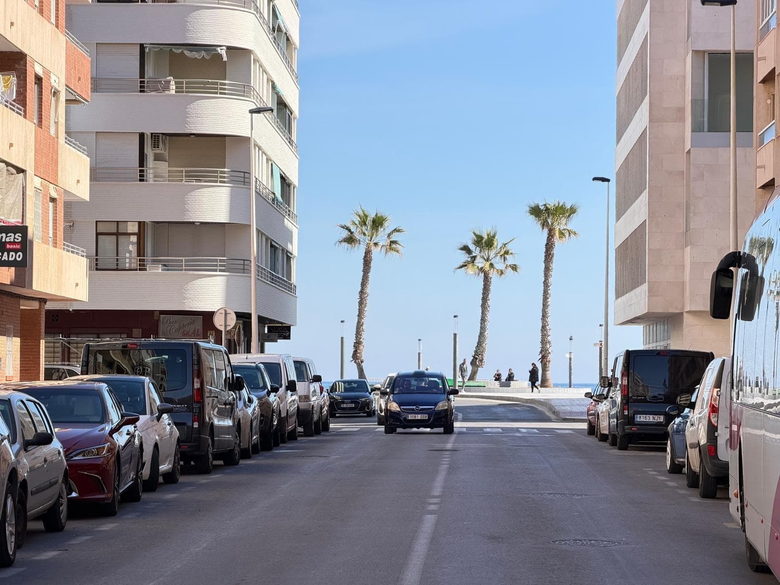 Luxury Apartment In Torrevieja Only 150 M To The Beach - Image 2