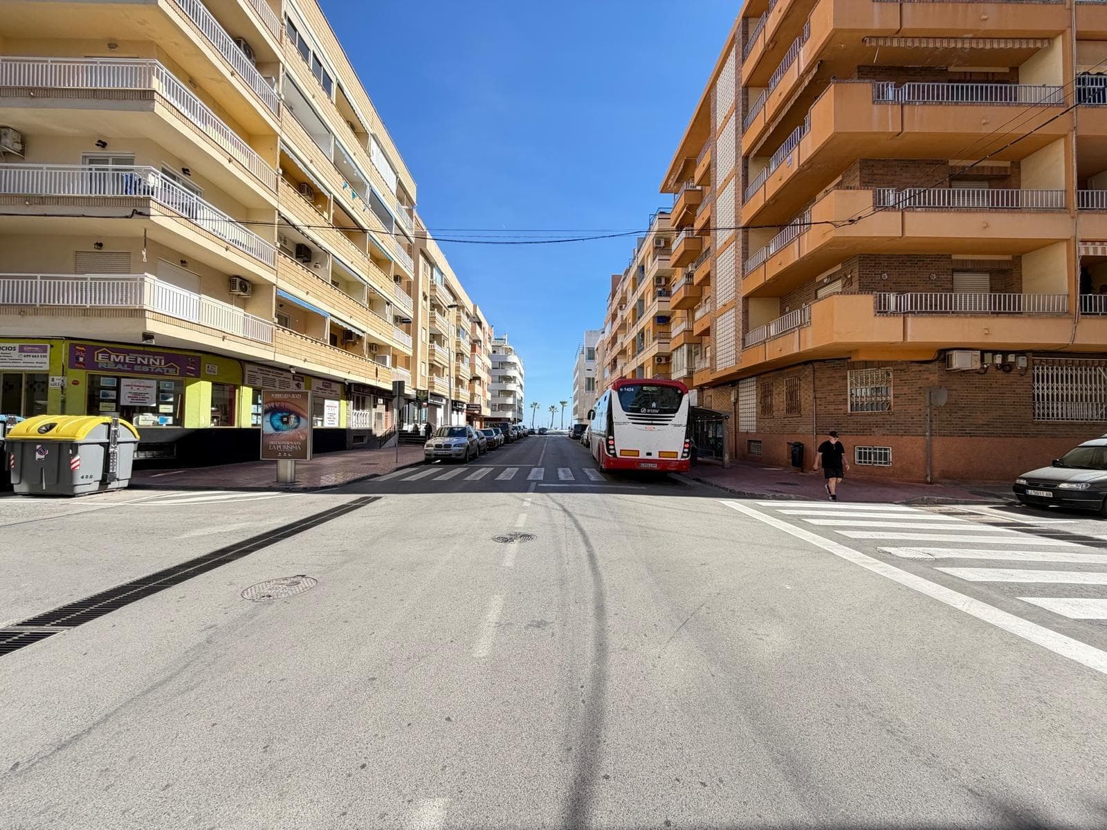 Luxury Apartment In Torrevieja Only 150 M To The Beach - Image 3