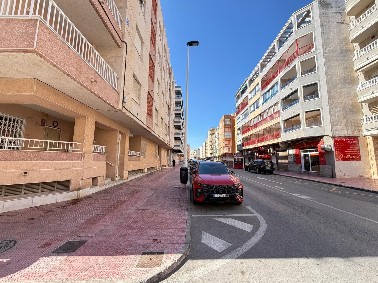 Luxury Apartment In Torrevieja Only 150 M To The Beach - Image 4