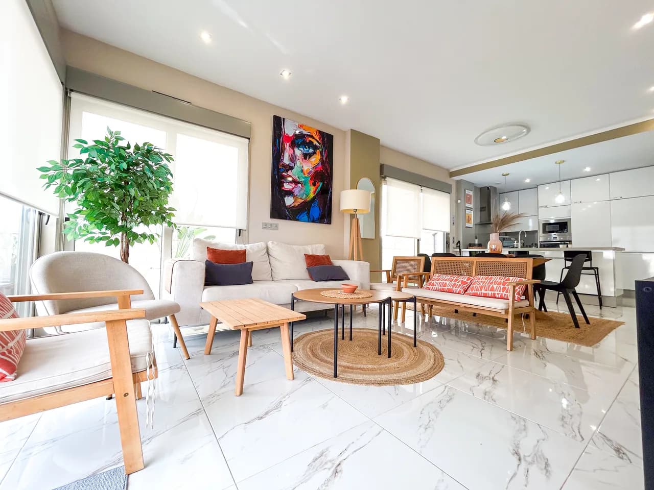 3 Bedroom Villa for Sale in Villamartin, Alicante - Image 3