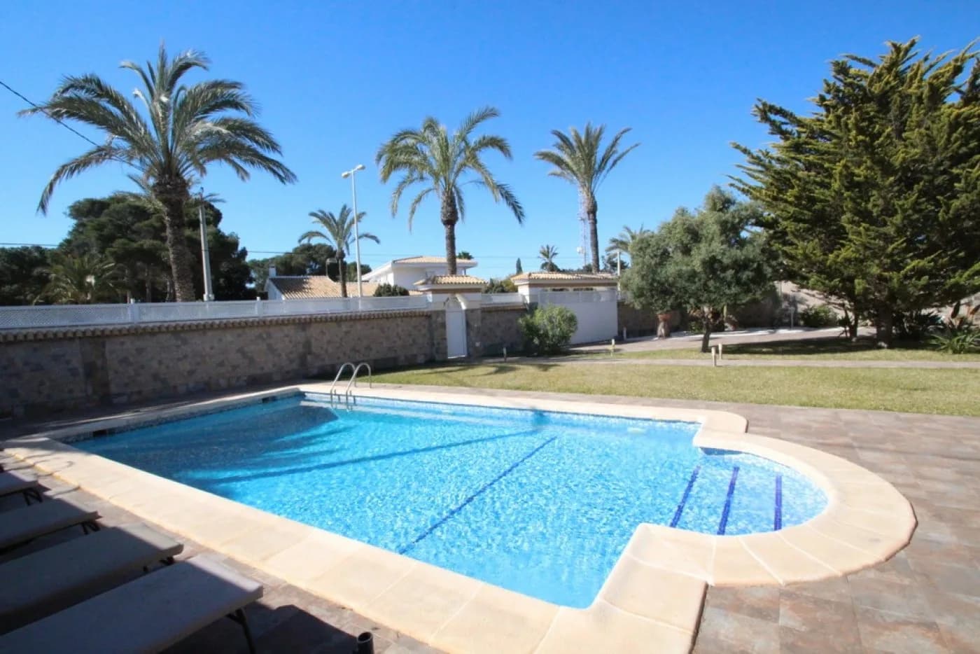 Villa de 5 chambres à vendre à Orihuela Costa, Alicante - Image 3