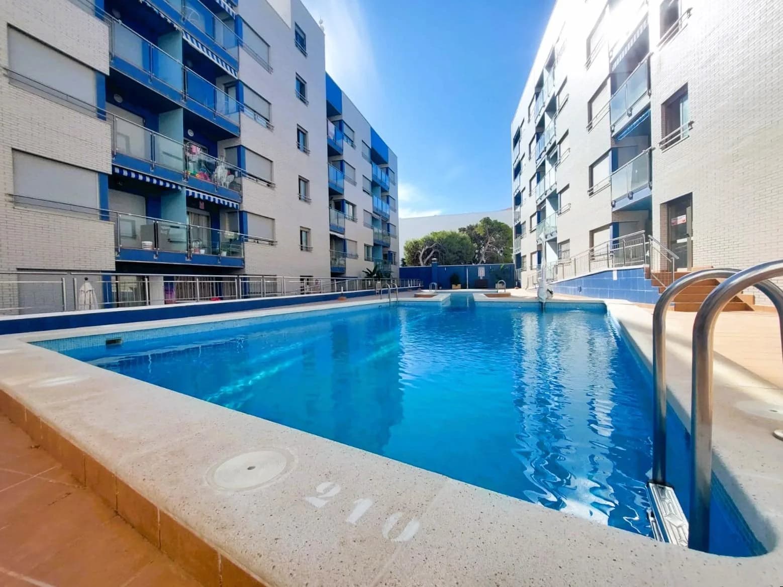 Apartment de 4 chambres à vendre à Torrevieja, Alicante - Image 8