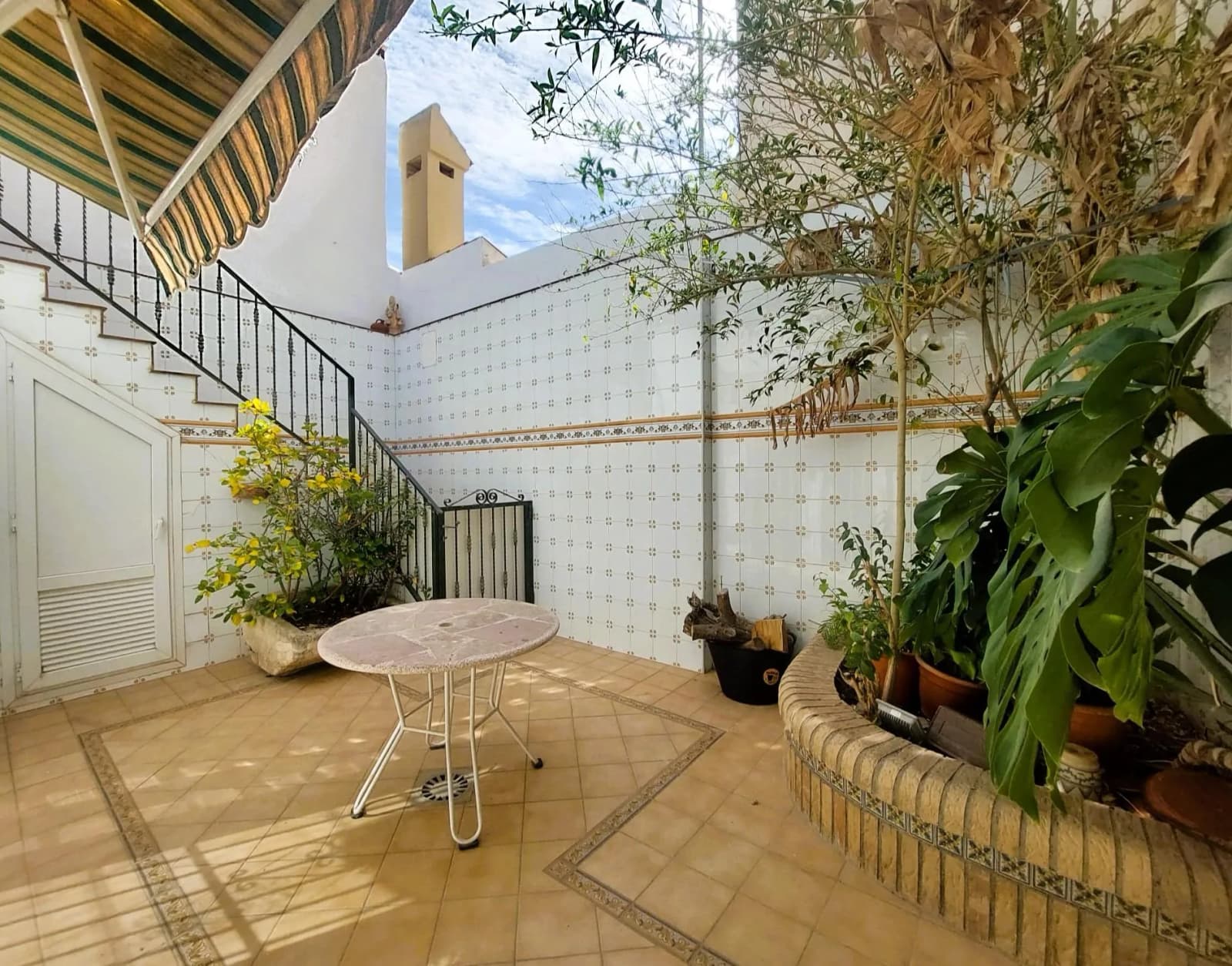 House de 3 dormitorios en venta en Torrevieja, Alicante - Image 3
