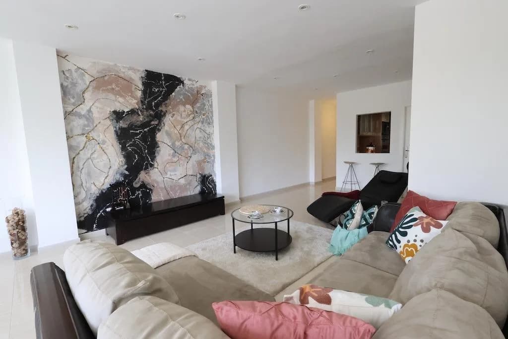 Apartment de 3 dormitorios en venta en Torrevieja, Alicante - Image 7