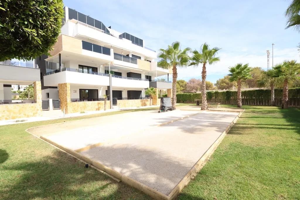 Apartment de 2 chambres à vendre à Orihuela Costa, Alicante - Image 3