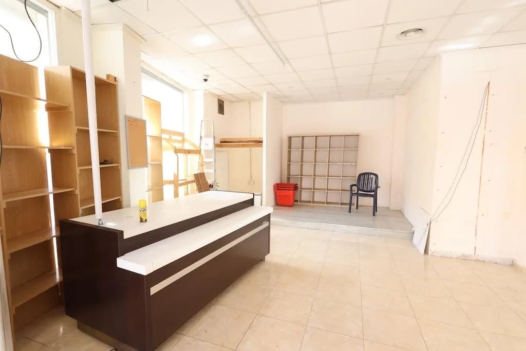 Commercial Premises In Torrevieja - Image 2