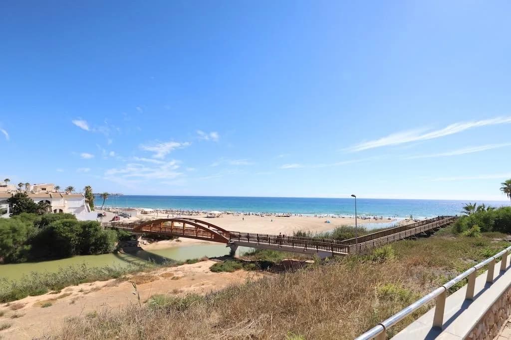 Villa de 2 chambres à vendre à Pilar de la Horadada, Alicante - Image 2
