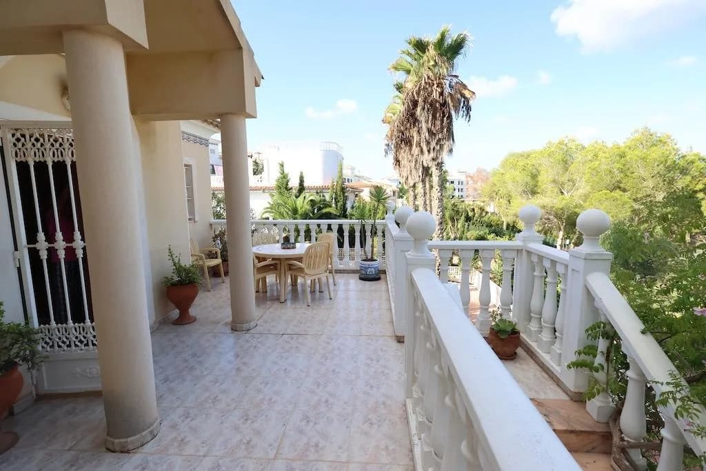 Villa de 5 chambres à vendre à Orihuela Costa, Alicante - Image 2