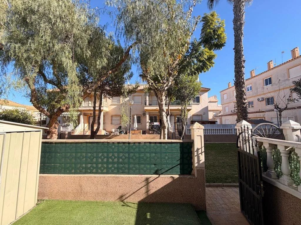 Bungalow de 2 chambres à vendre à Orihuela Costa, Alicante