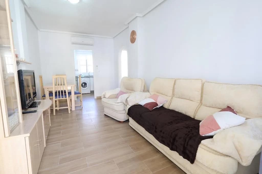 Bungalow de 2 chambres à vendre à Orihuela Costa, Alicante - Image 8