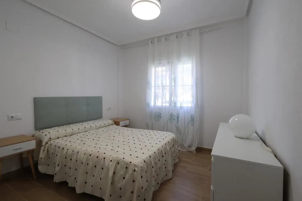 Bungalow de 2 chambres à vendre à Orihuela Costa, Alicante - Image 9