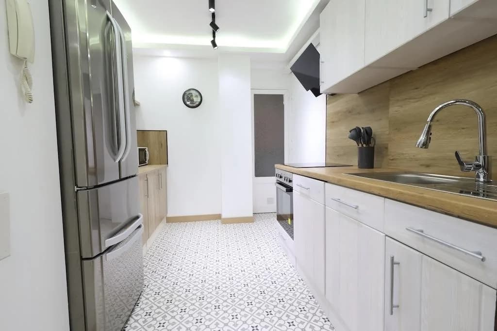 Apartment de 4 dormitorios en venta en Torrevieja, Alicante - Image 4