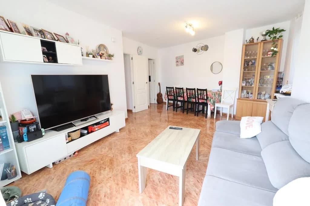 Villa de 3 dormitorios en venta en Torrevieja, Alicante - Image 3