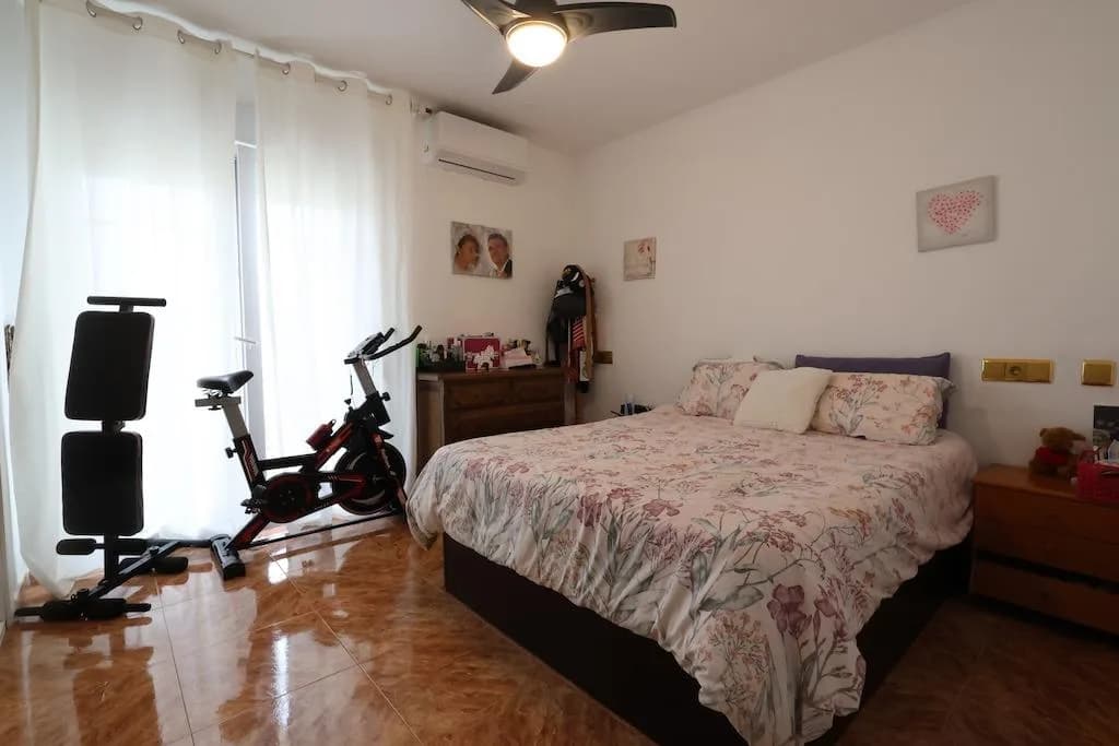 Villa de 3 dormitorios en venta en Torrevieja, Alicante - Image 7