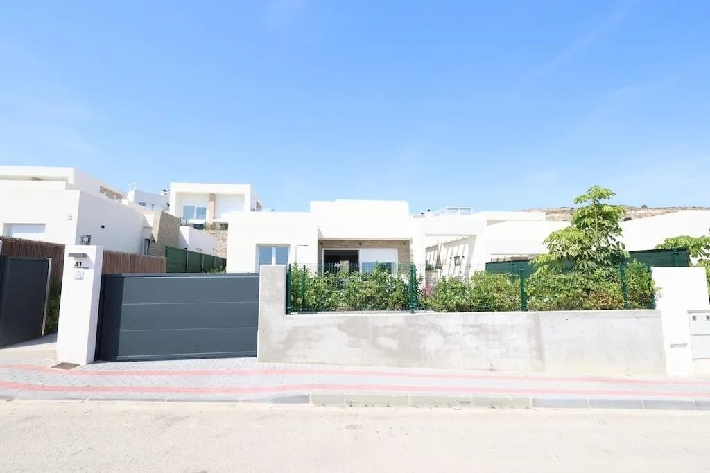 Villa с 3 спальнями на продажу в Algorfa, Alicante - Image 2