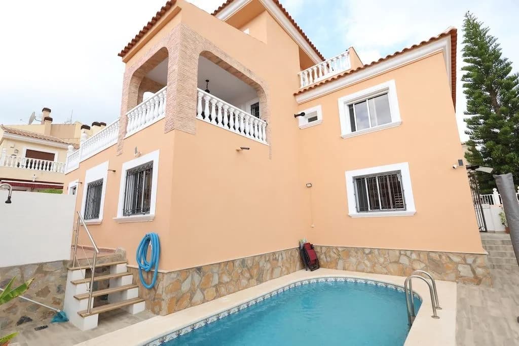 Villa de 5 chambres à vendre à San Miguel de Salinas, Alicante