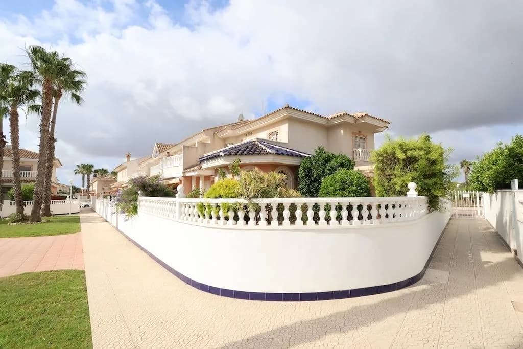 Semi-detached House In Rojales - Image 2