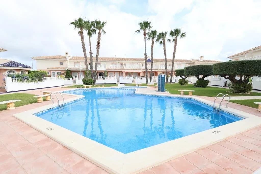 Semi-detached House In Rojales - Image 3