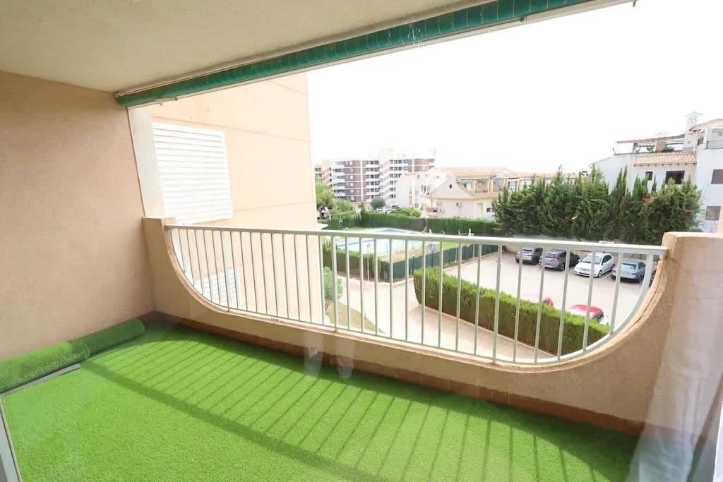 Apartment de 3 dormitorios en venta en Orihuela Costa, Alicante - Image 7