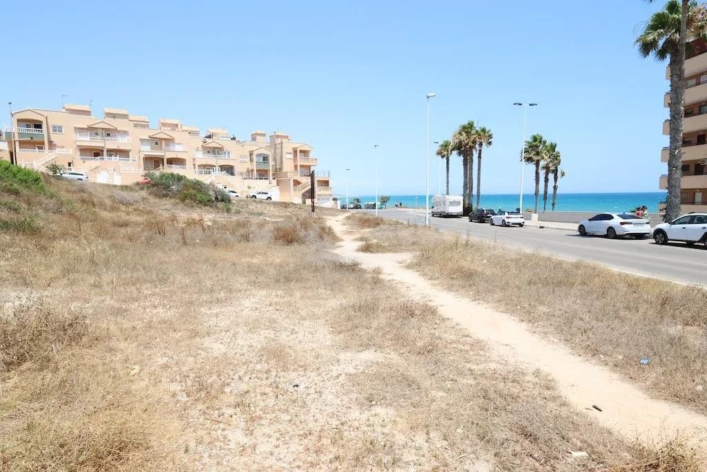 Plot / Land на продажу в Torrevieja, Alicante - Image 2