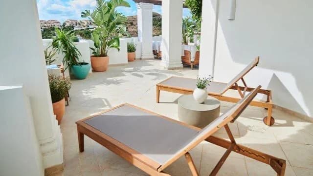Apartment de 2 dormitorios en venta en Marbella, Málaga - Image 4