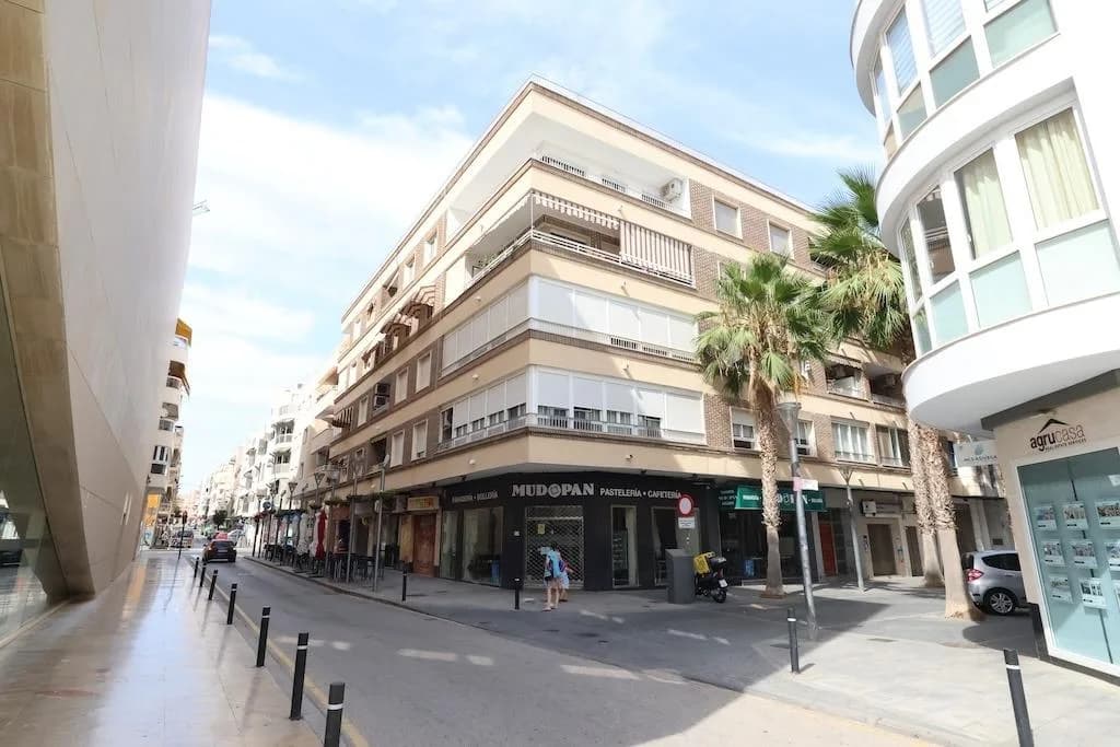 Villa met 3 slaapkamers te koop in Torrevieja, Alicante