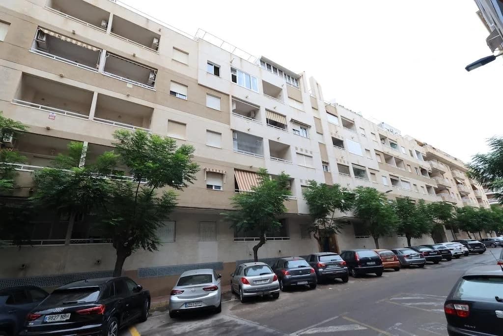 Apartment met 2 slaapkamers te koop in Torrevieja, Alicante