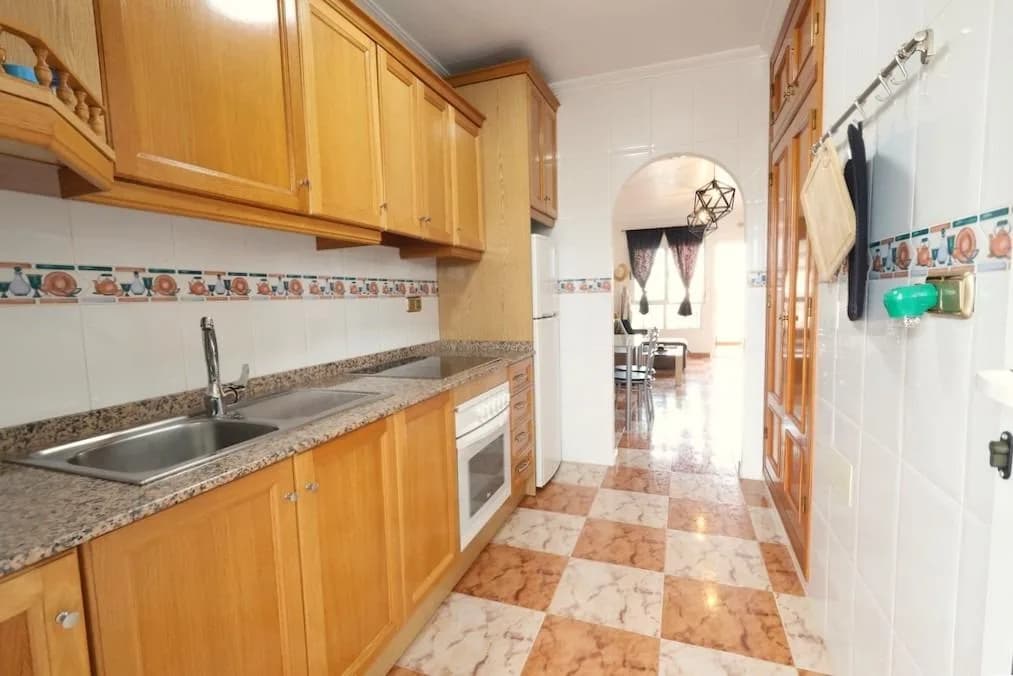 Apartment de 2 dormitorios en venta en Orihuela Costa, Alicante - Image 8