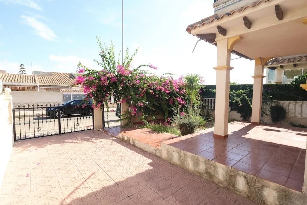 Semi-detached House In Orihuela Costa - Image 3