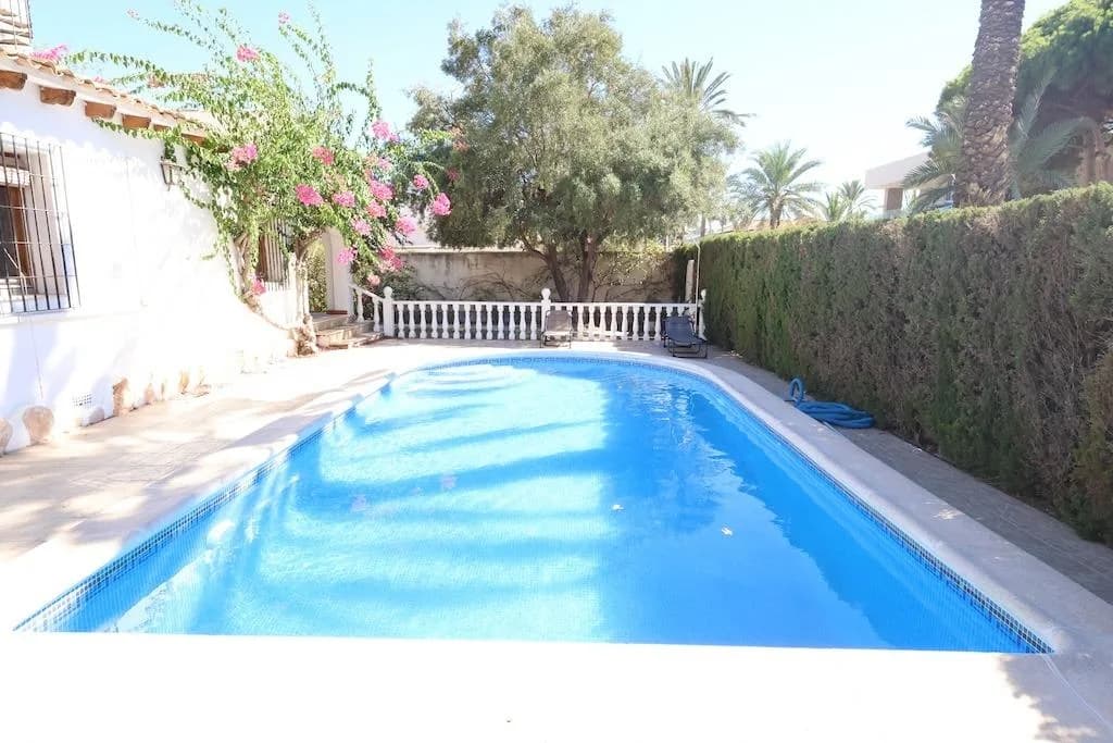 Villa de 4 chambres à vendre à Orihuela Costa, Alicante - Image 5