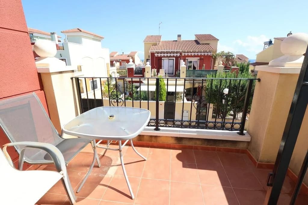 Apartment de 2 chambres à vendre à Torrevieja, Alicante - Image 3