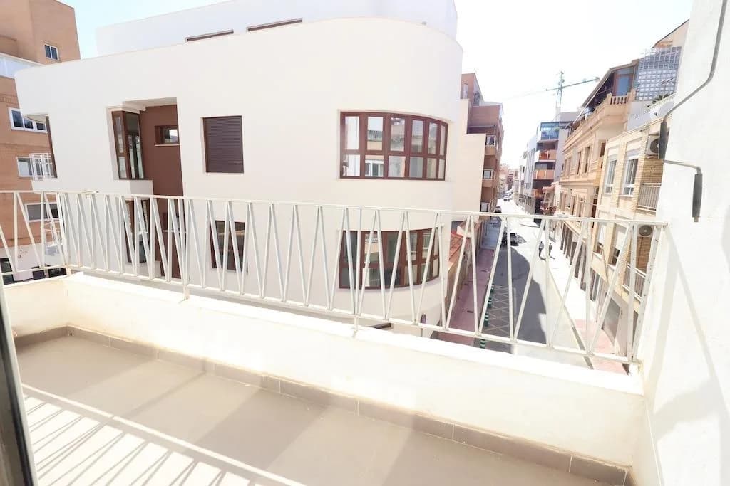 Apartment de 3 chambres à vendre à Torrevieja, Alicante - Image 8
