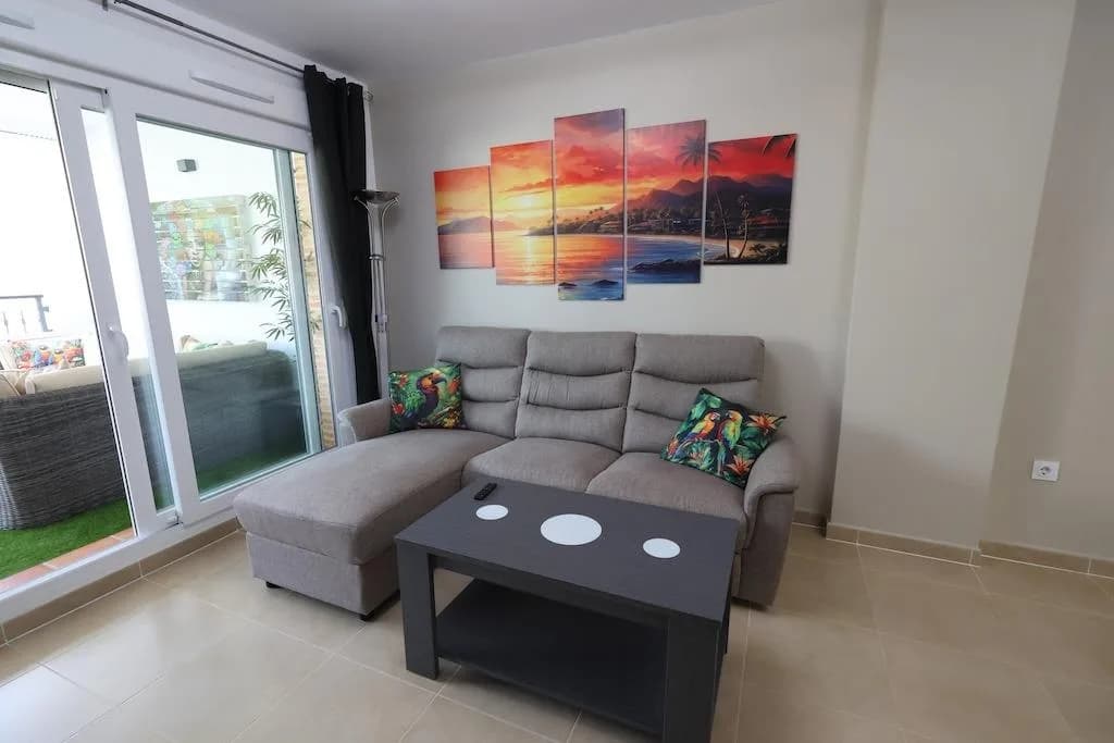 Apartment de 2 dormitorios en venta en Orihuela Costa, Alicante - Image 4