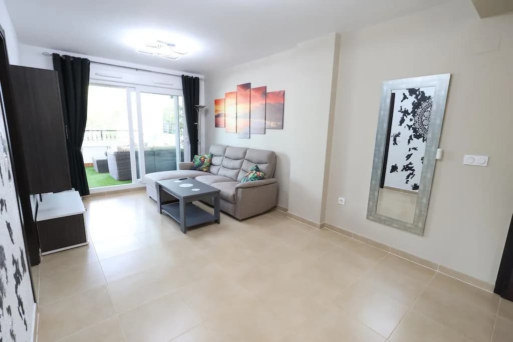 Apartment de 2 dormitorios en venta en Orihuela Costa, Alicante - Image 5
