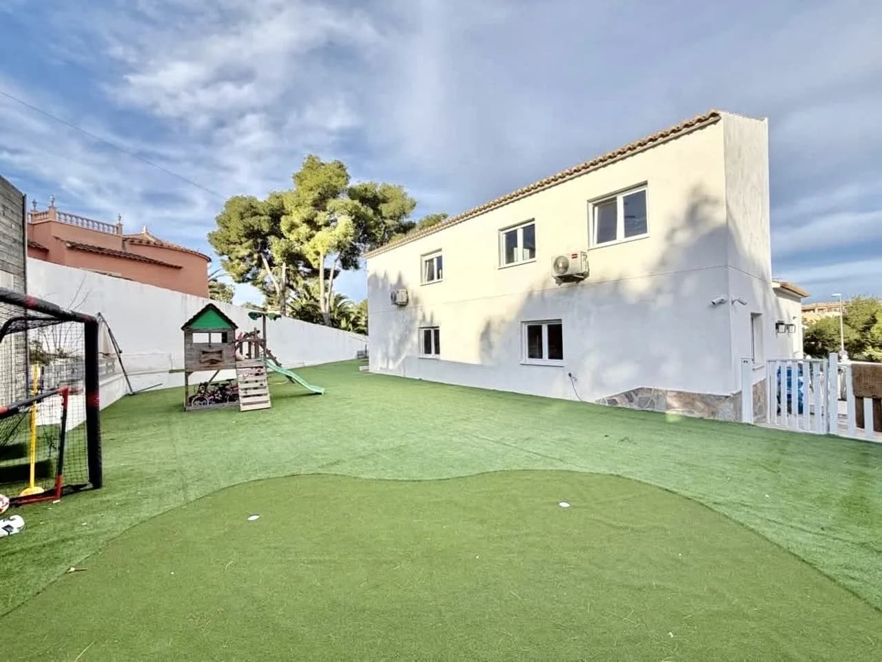 Villa de 6 chambres à vendre à Villamartin, Alicante - Image 3