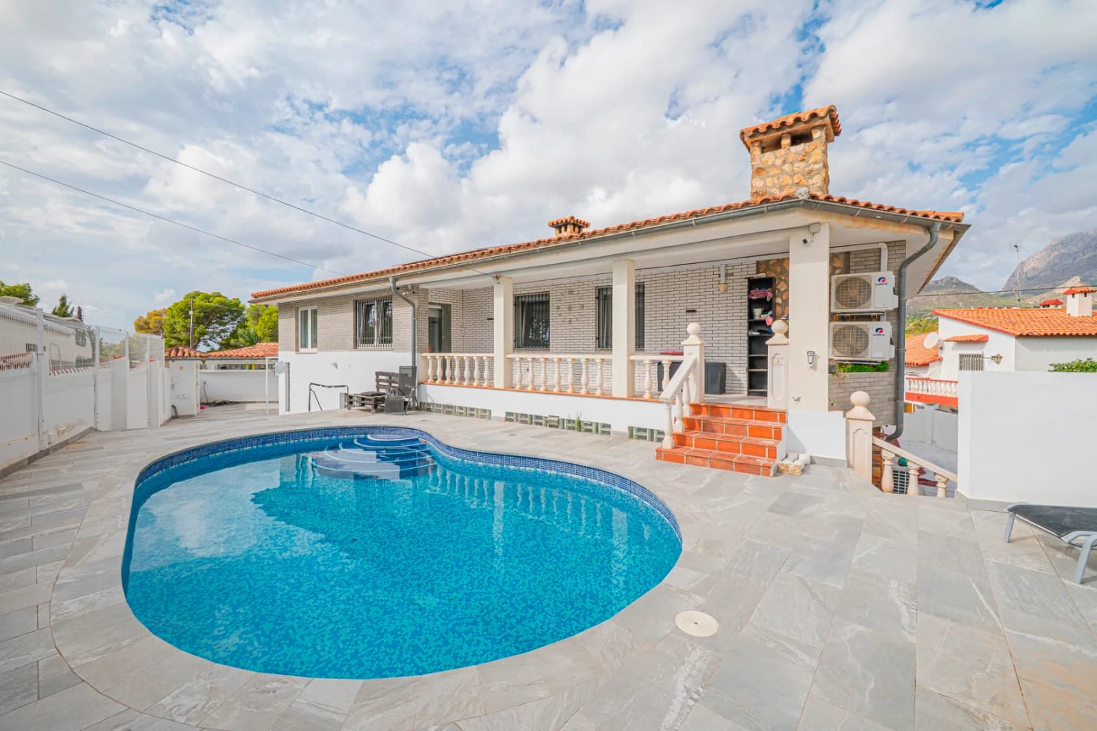 Villa de 5 chambres à vendre à La Nucia, Alicante - Image 5