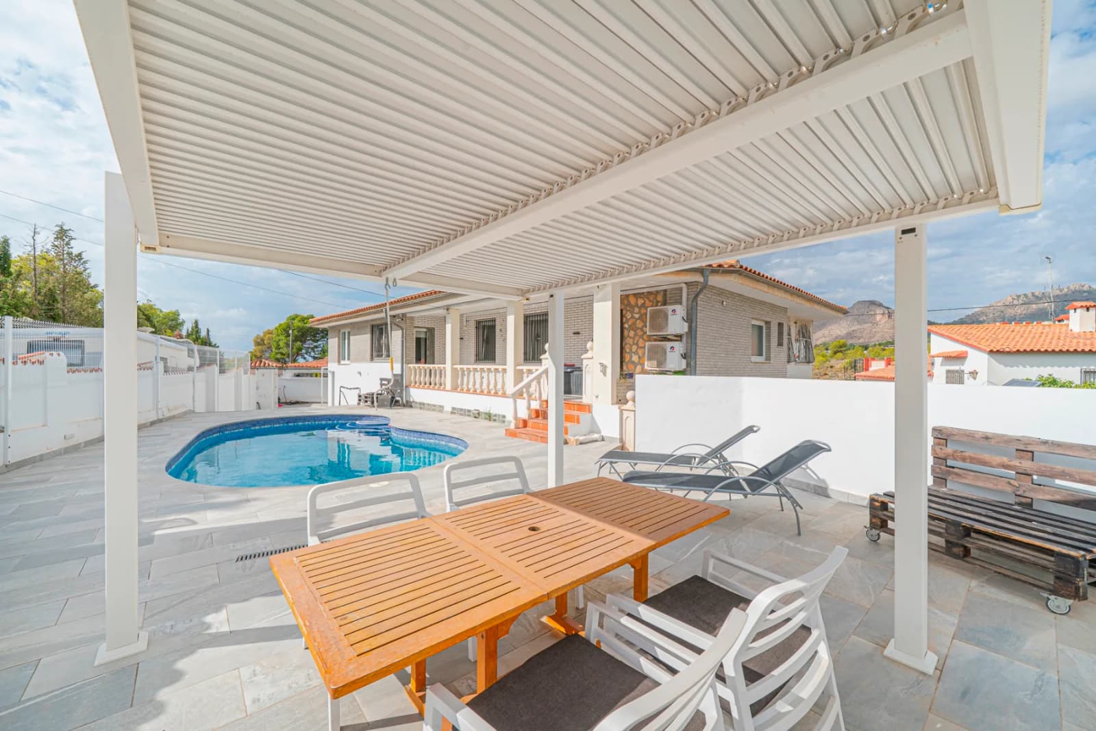 Villa de 5 chambres à vendre à La Nucia, Alicante - Image 9