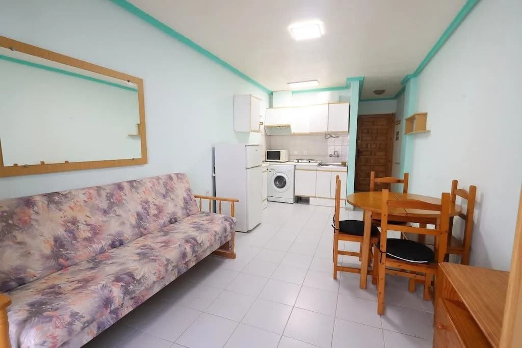 Apartment na sprzedaż w Torrevieja, Alicante - Image 4