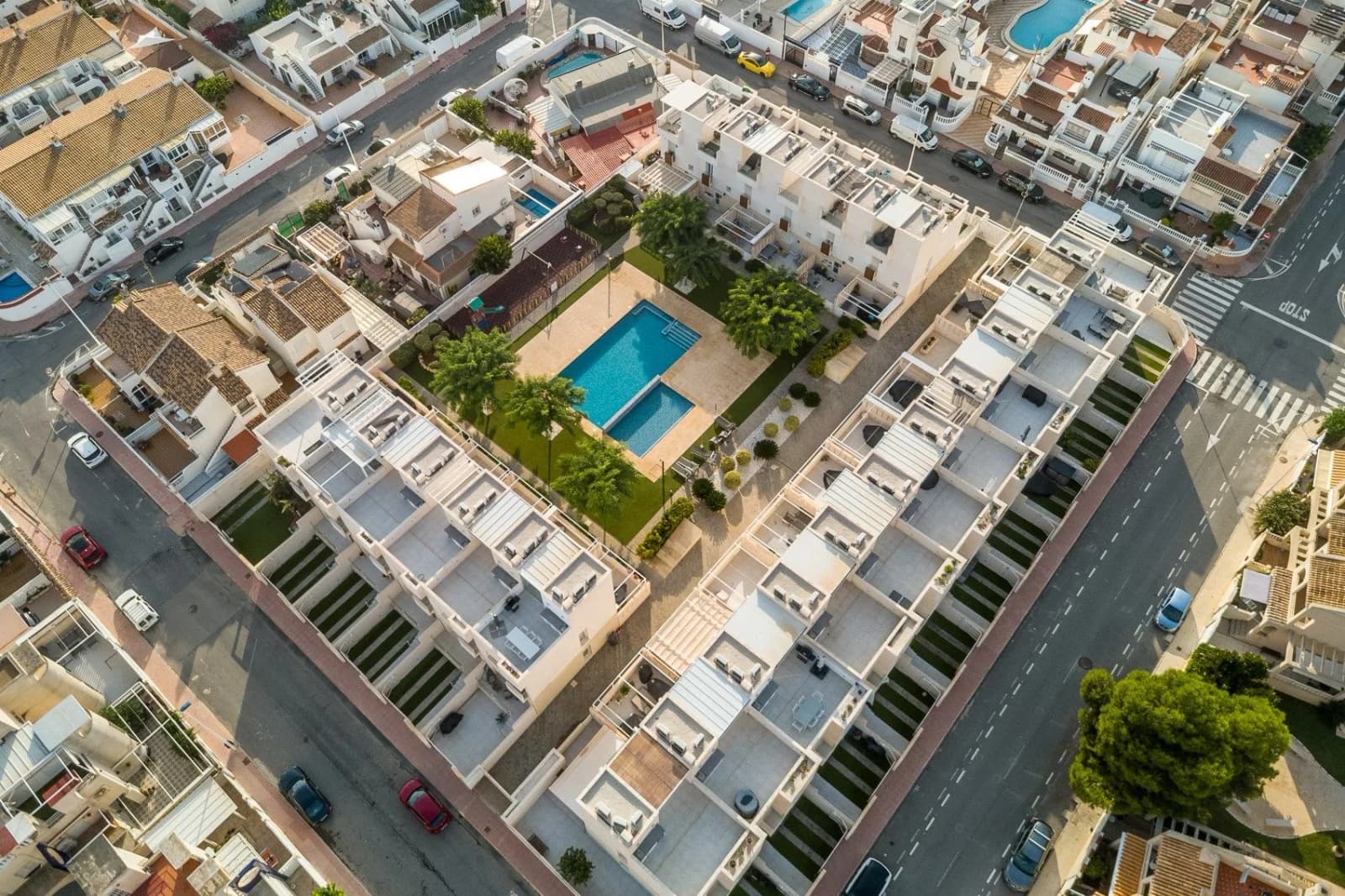 Town House In Torrevieja - Image 2