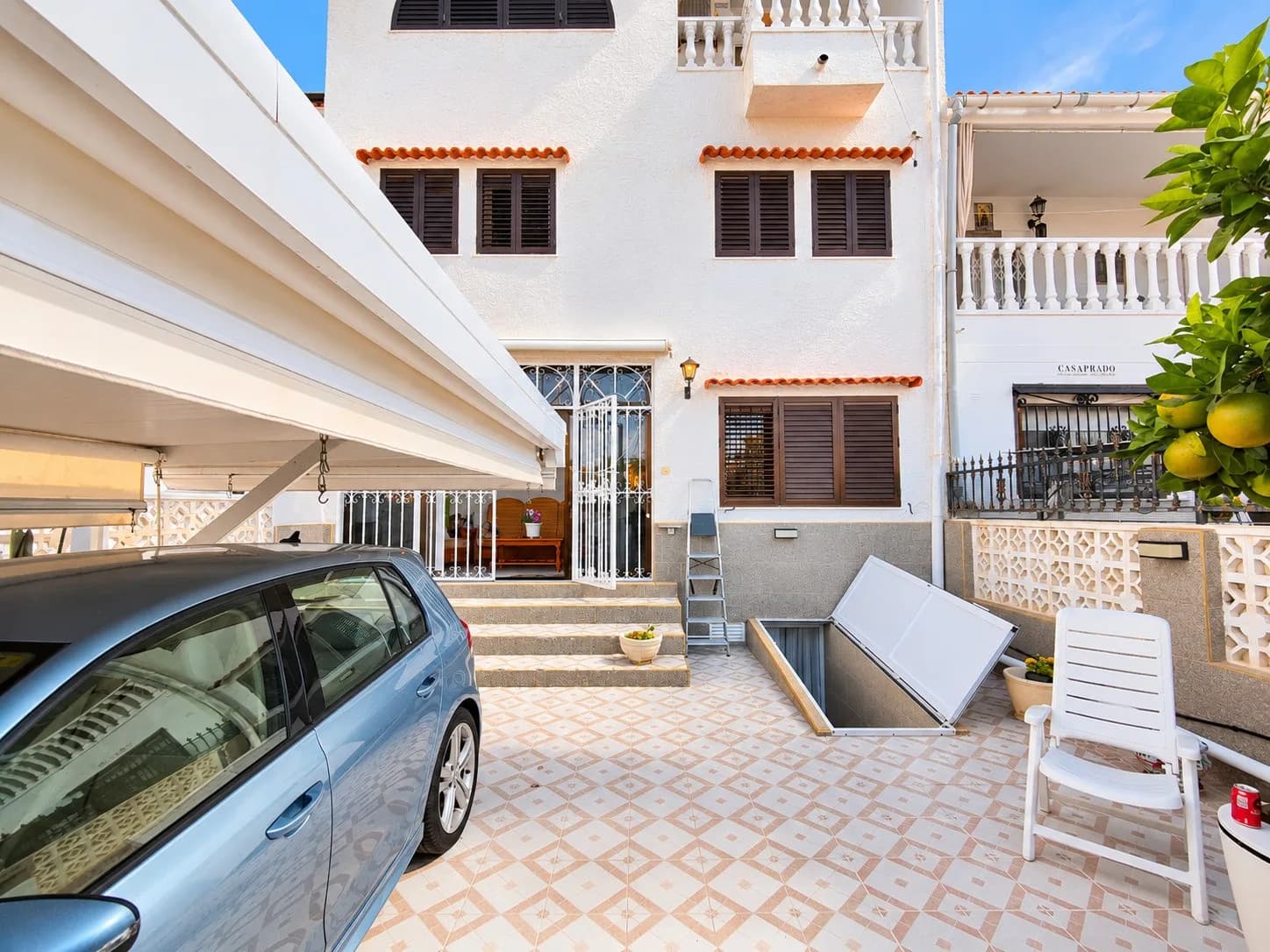 Townhouse de 5 chambres à vendre à Torrevieja, Alicante - Image 3