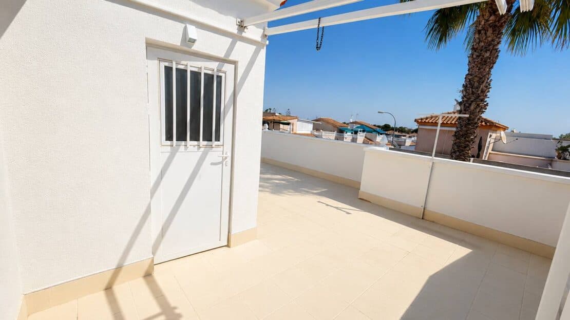 Reformed Property In Los Altos - Image 4